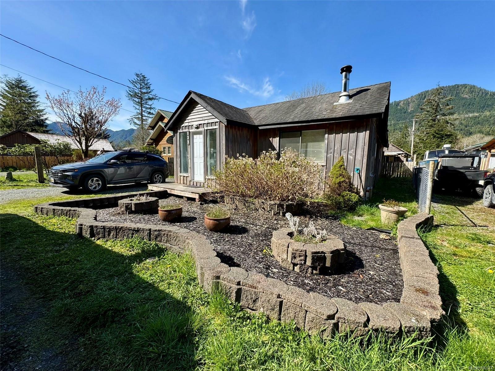 Property Photo:  123 Maquinna Ave  BC V0P 2A0 