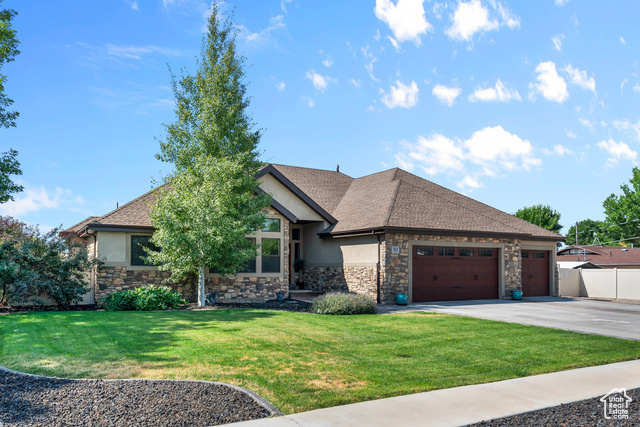 Property Photo: 562 E 700 N UT 84648