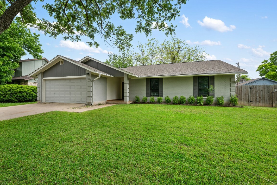 Property Photo: 1003 Whispering Drive TX 78664