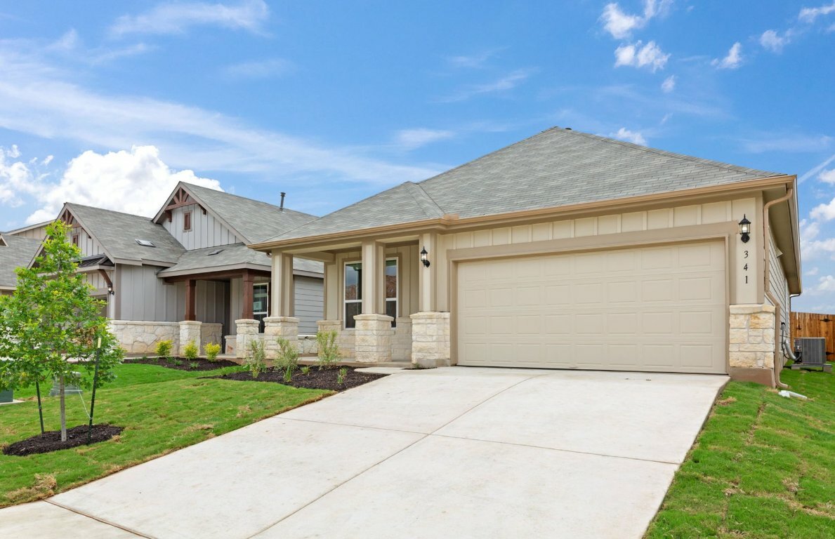 Property Photo: 341 Kapok Street TX 78610