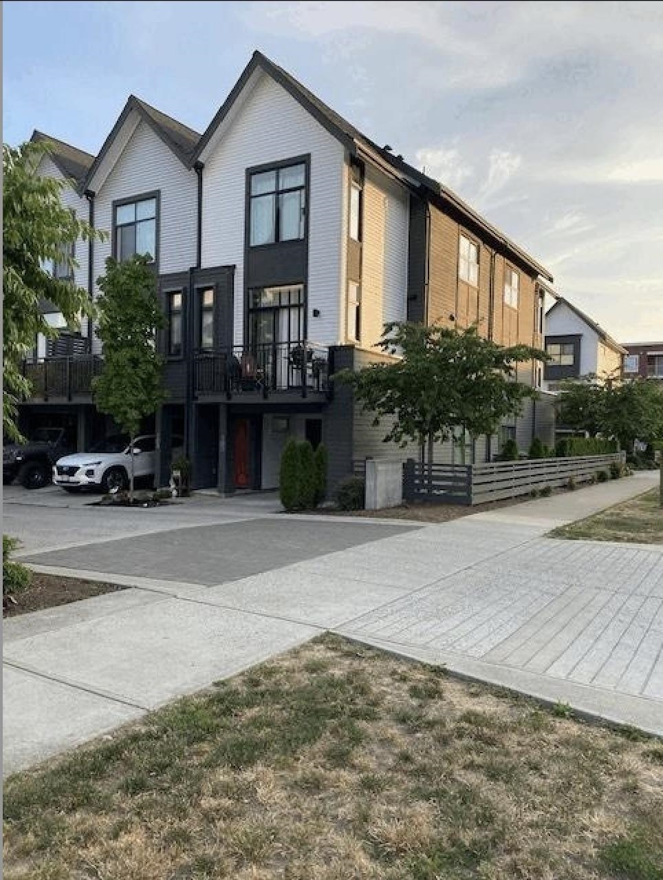 Property Photo: 17578 57A Avenue 103 BC V3S 7V2
