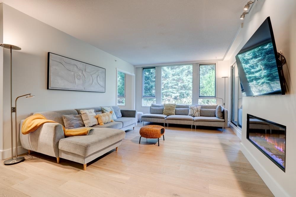 Property Photo: 5775 Hampton Place 301 BC V6T 2G6