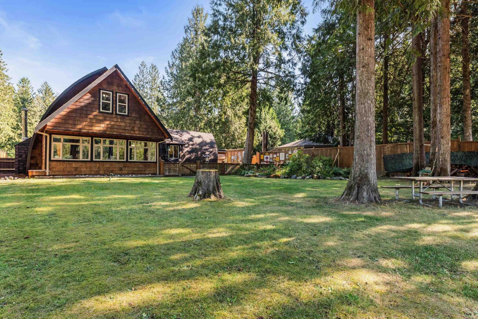 Photo de la propriété:  4235 Osborne Road  BC V4Z 1A6 