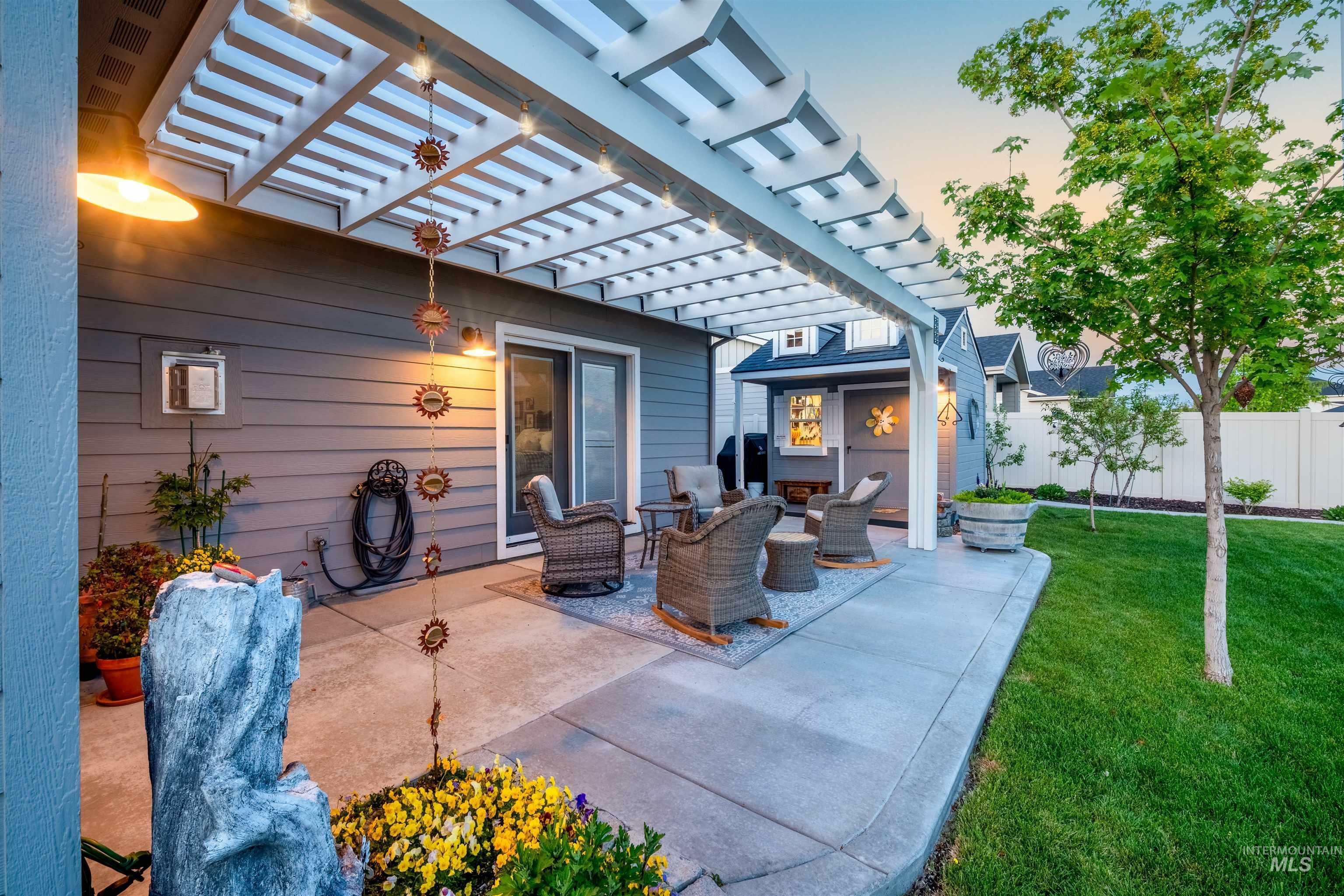 Property Photo: 879 E Buck Drive ID 83634