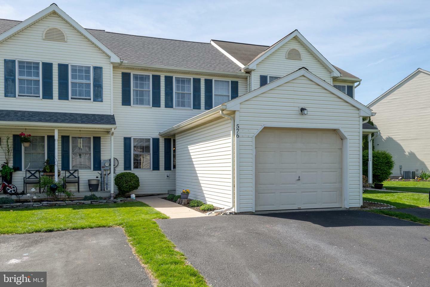 Property Photo: 576 Wood Duck Drive PA 17545