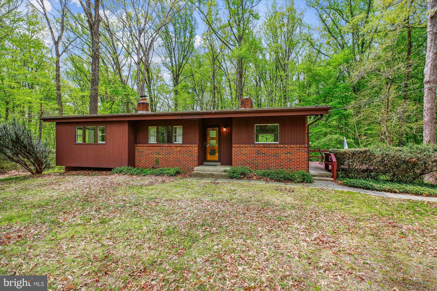 Property Photo: 11621 Springridge Road MD 20854