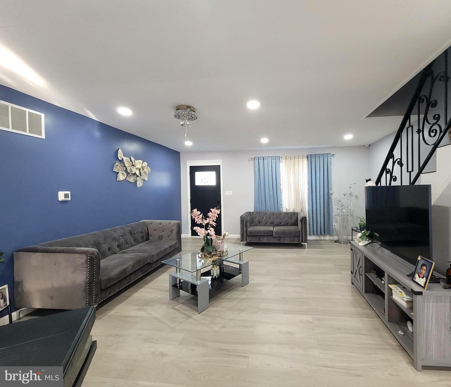 Property Photo: 6334 Large Street PA 19149
