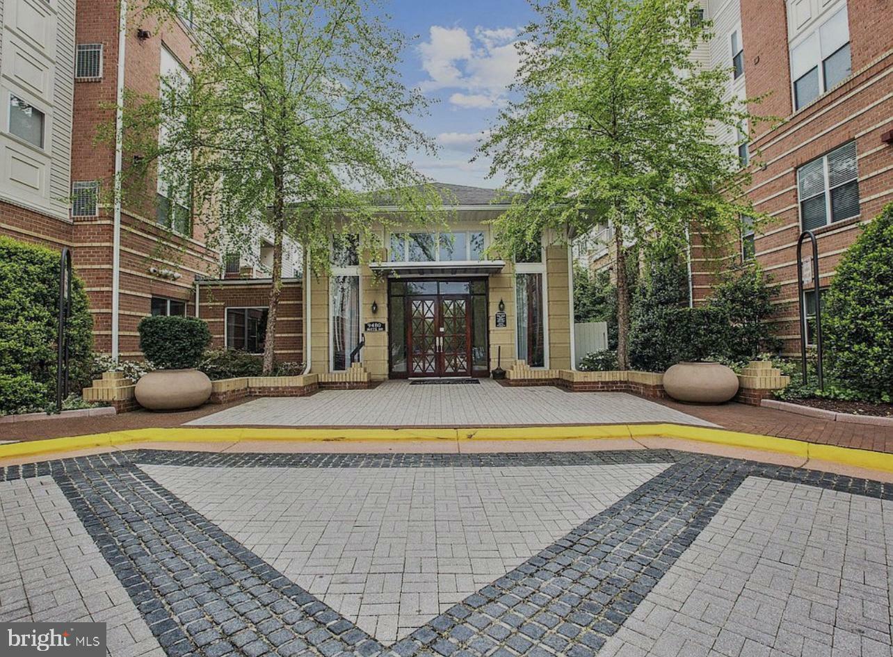 Property Photo: 9486 Virginia Center Boulevard 5 VA 22181