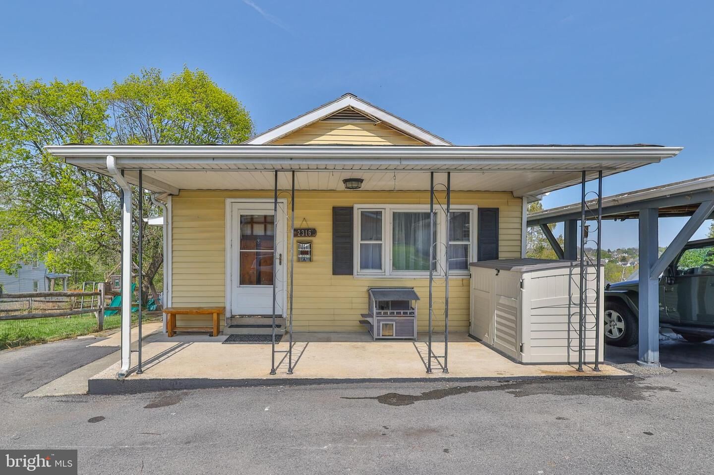 Property Photo:  2316 N Apple Street  PA 18052 