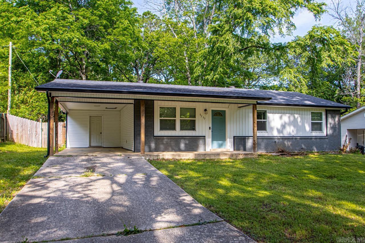 Property Photo: 6707 Grayson AR 72019