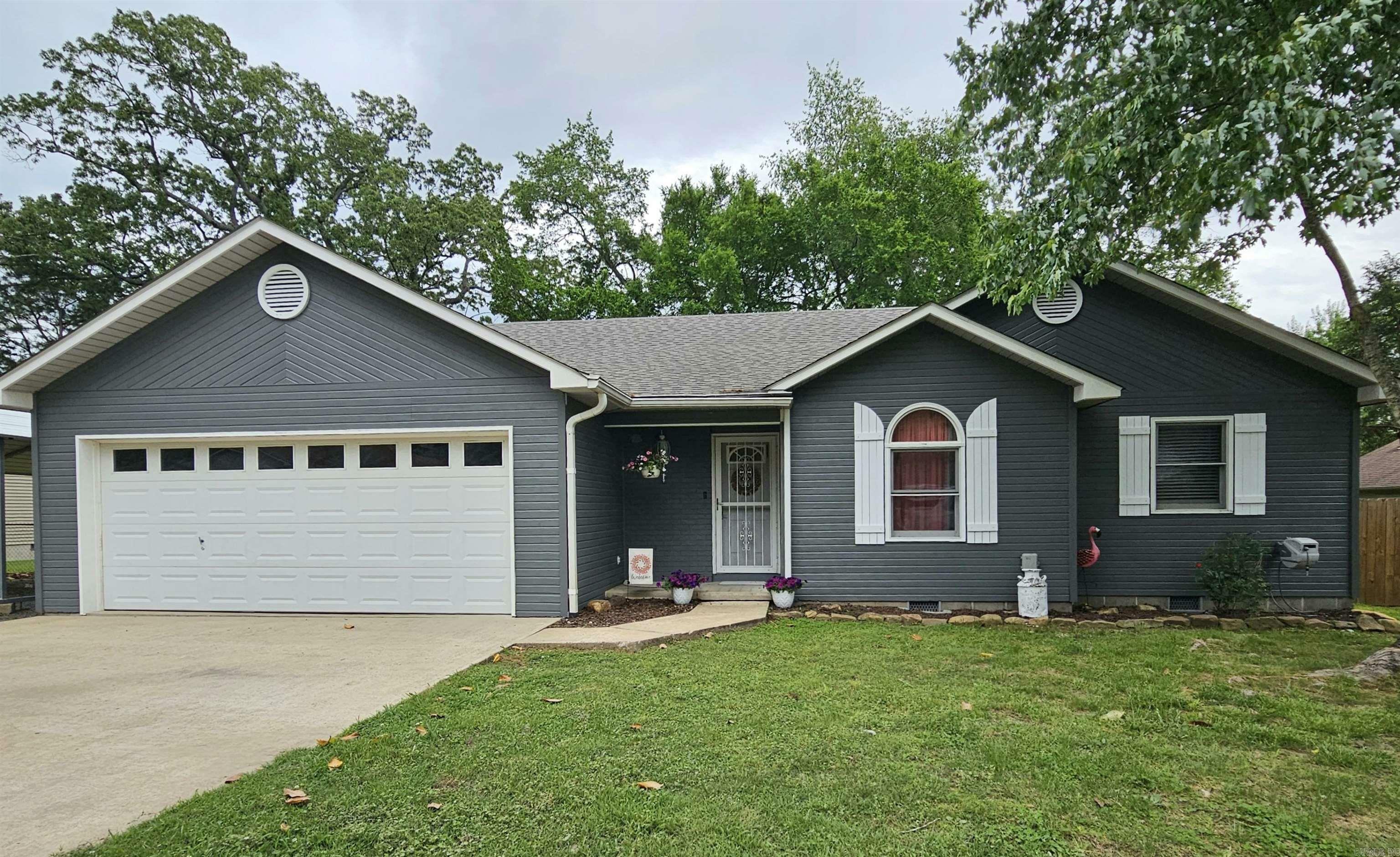 Property Photo: 187 Lee St. AR 72031