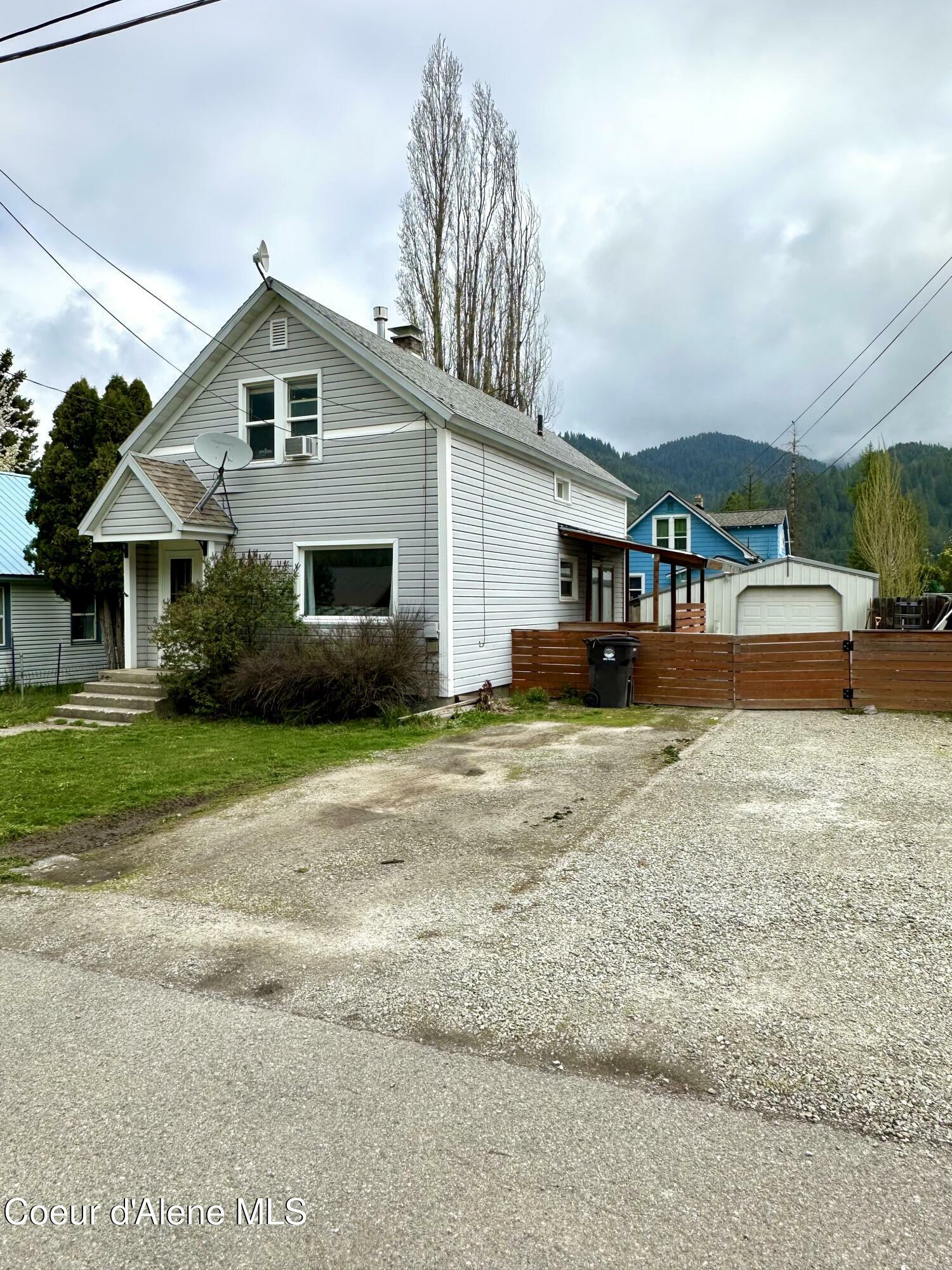 Property Photo: 1128 E Garden Ave ID 83849