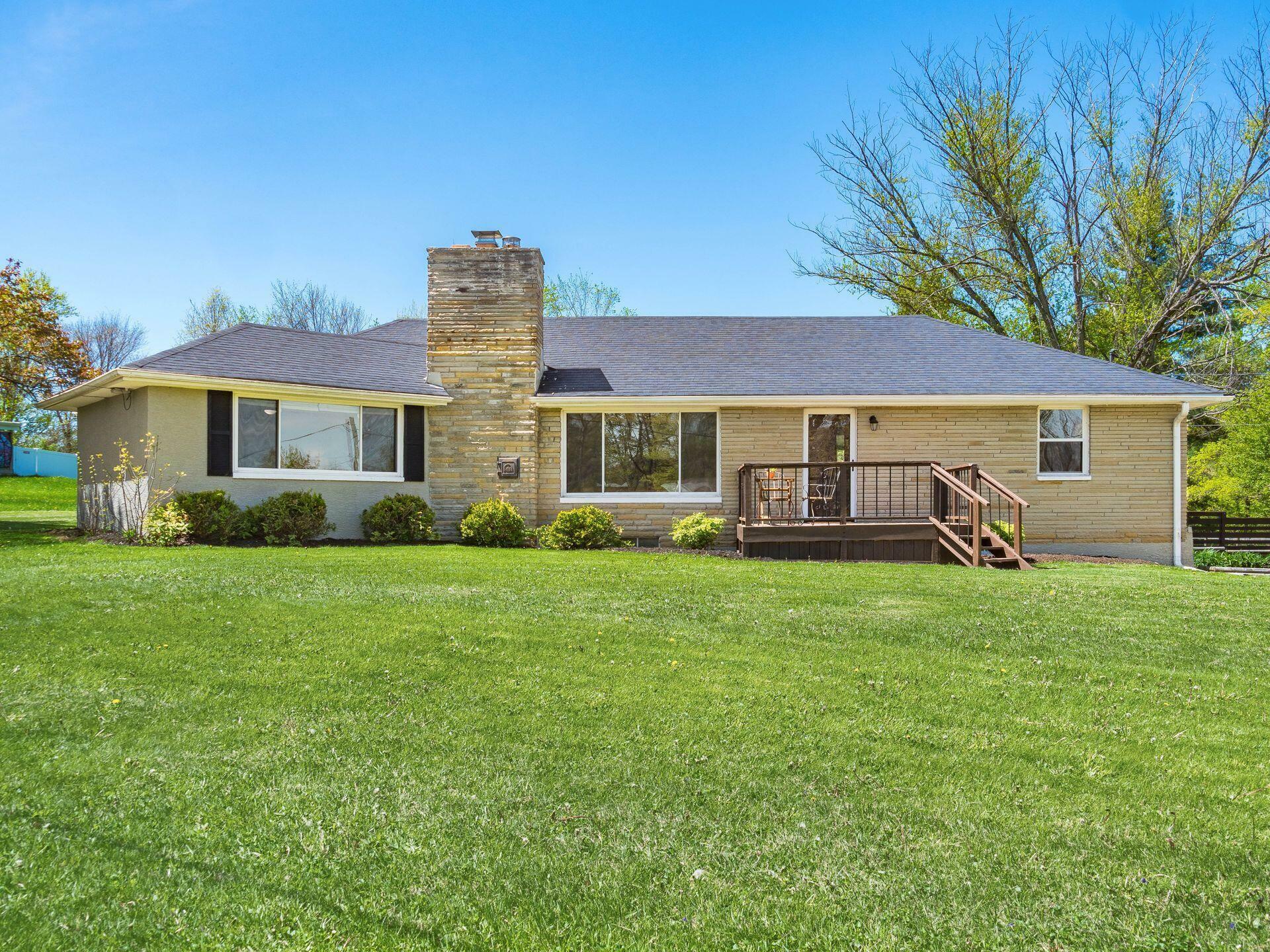 Property Photo: 3553 Hazelton Etna Road OH 43001