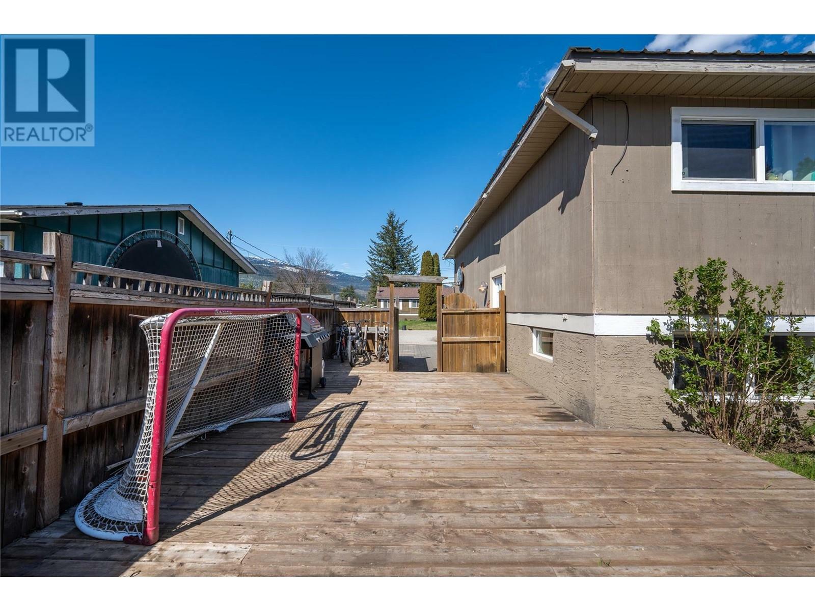 Property Photo: 211 Viers Crescent BC V0E 2S0