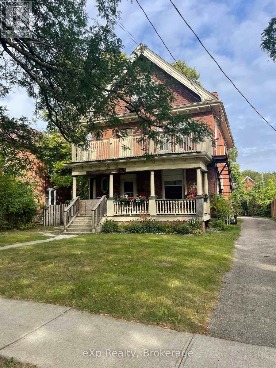 Property Photo: 126 Chatham Street ON N3S 4G4