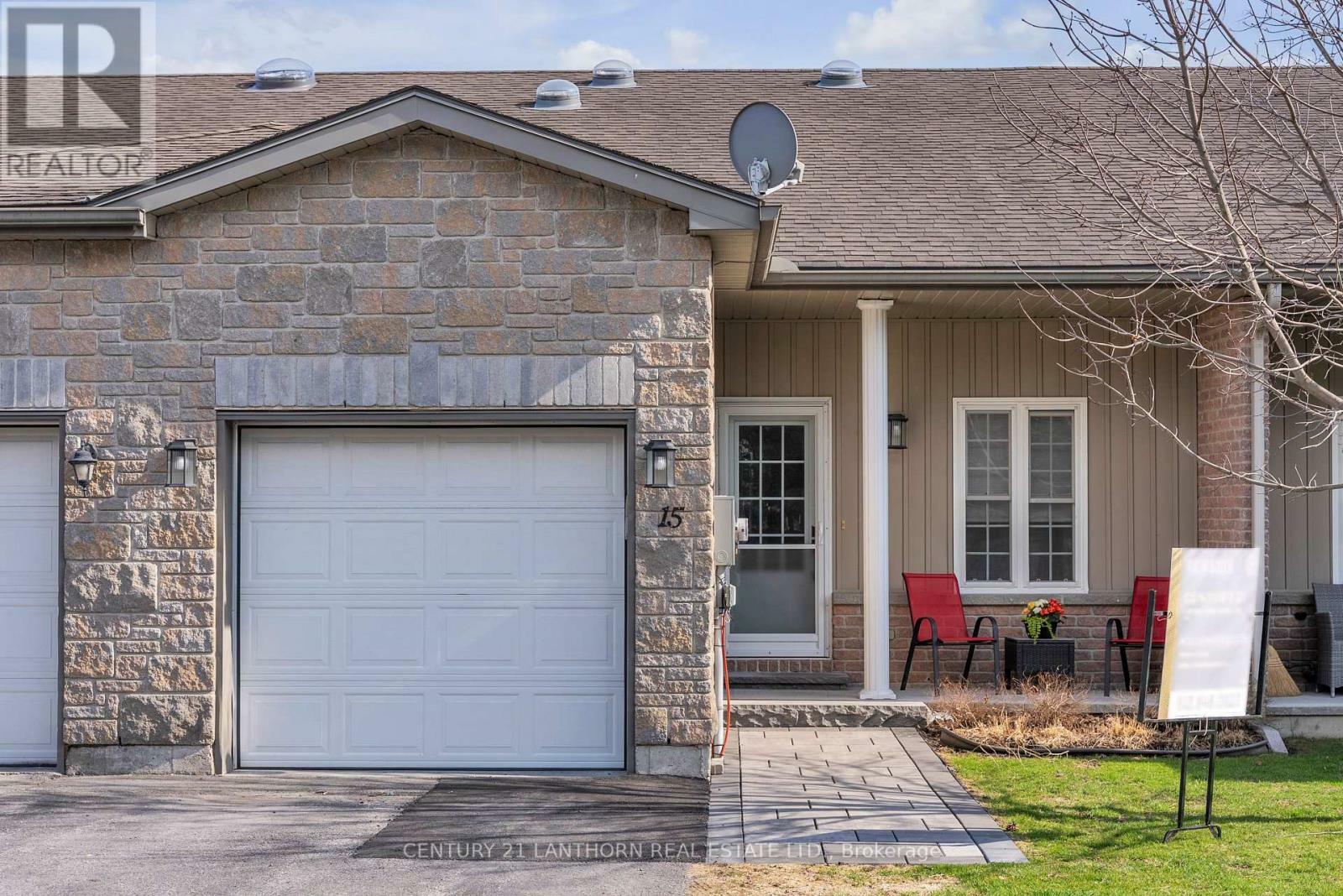 Property Photo: 1 Rosemary Court 15 ON K0K 2T0