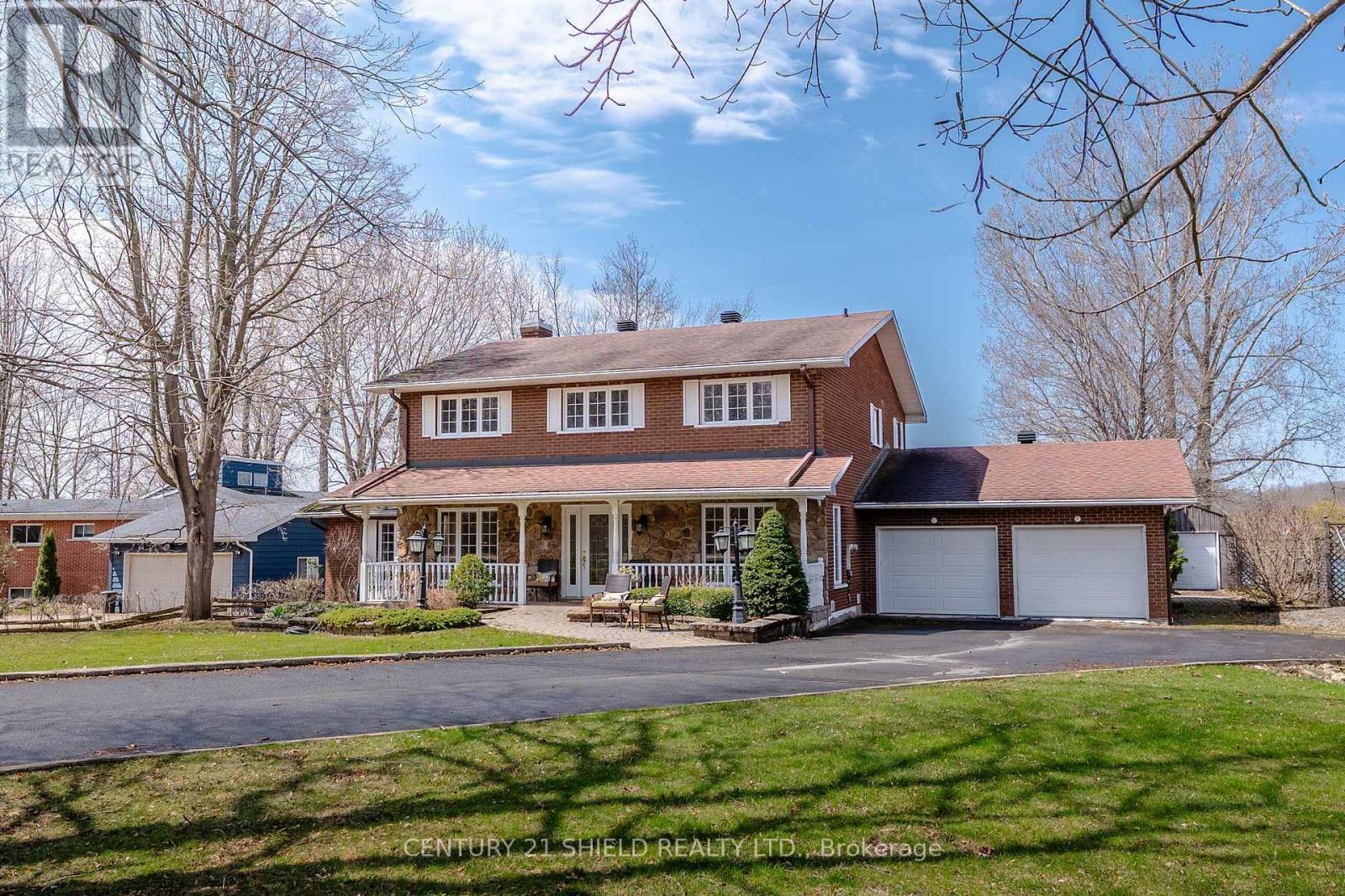 Property Photo: 16008 Lakeside Drive ON K0C 1P0