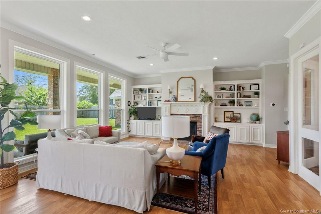 Property Photo: 2425 Tyler Street LA 70605