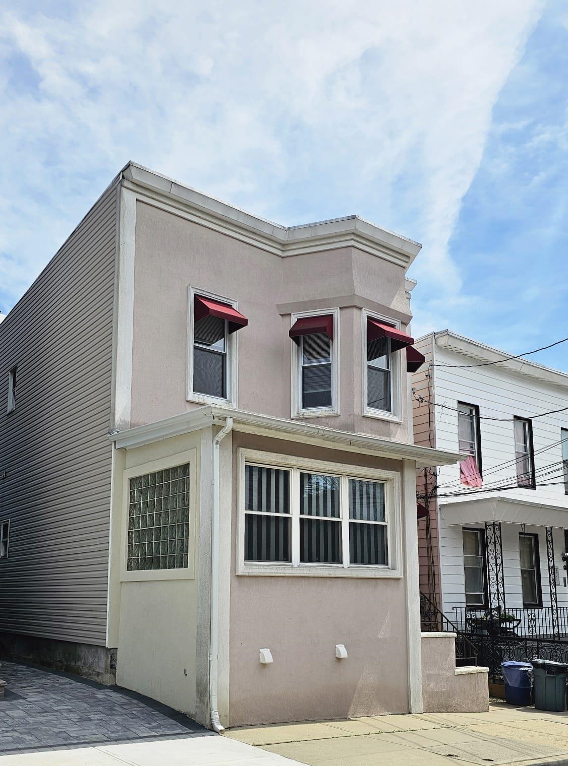 Property Photo:  6808 Smith Ave Apt 2  NJ 07047 