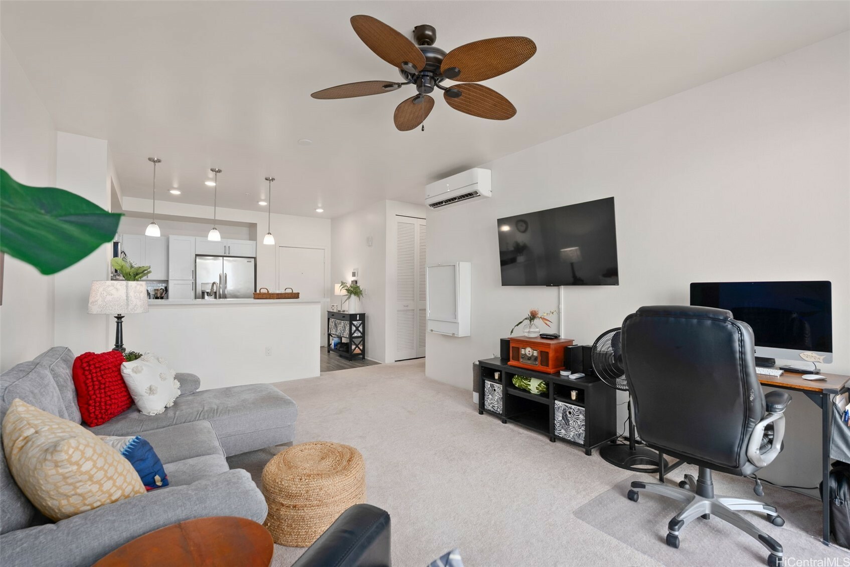 Property Photo: 91-3633 Kauluakoko Street 5207 HI 96706