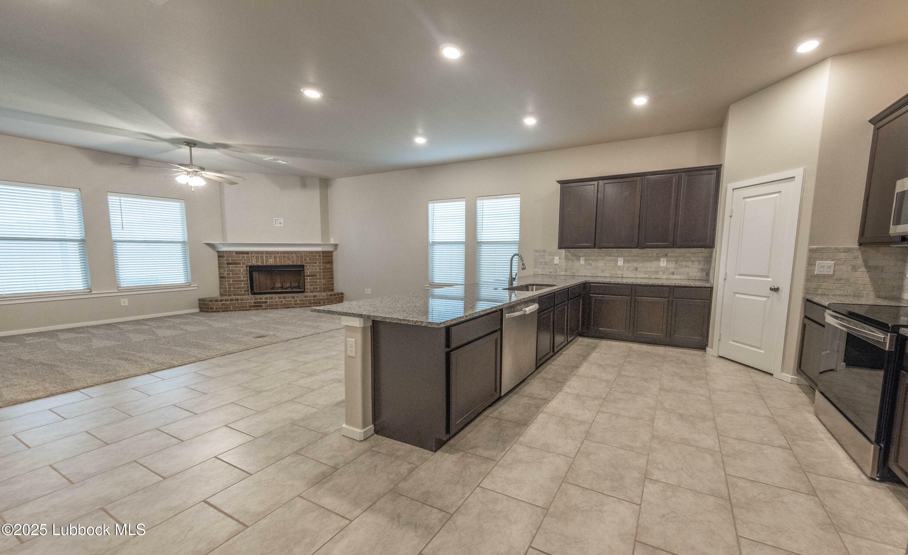 Property Photo: 7504 29th Street TX 79407