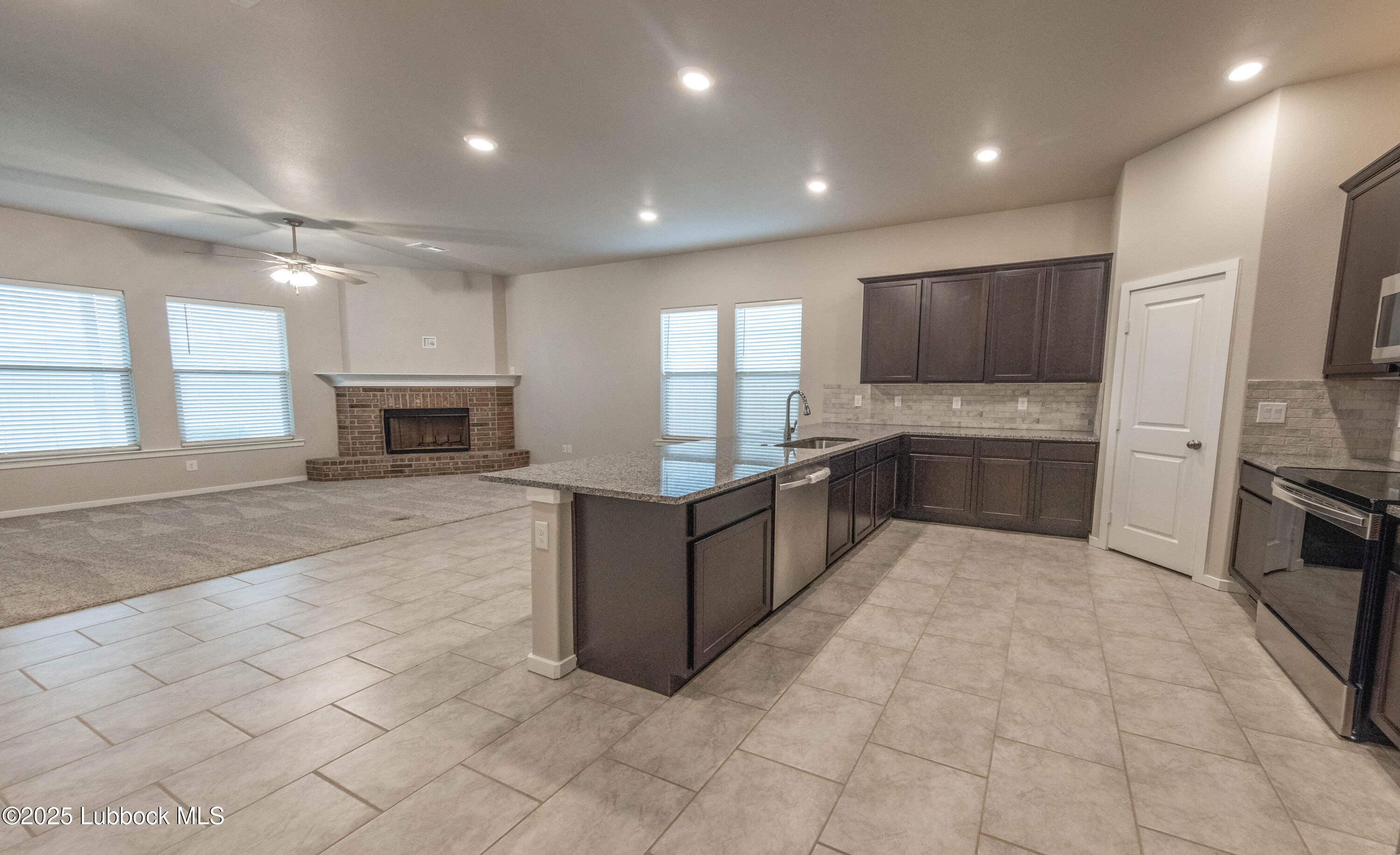 Property Photo: 7504 29th Street TX 79407