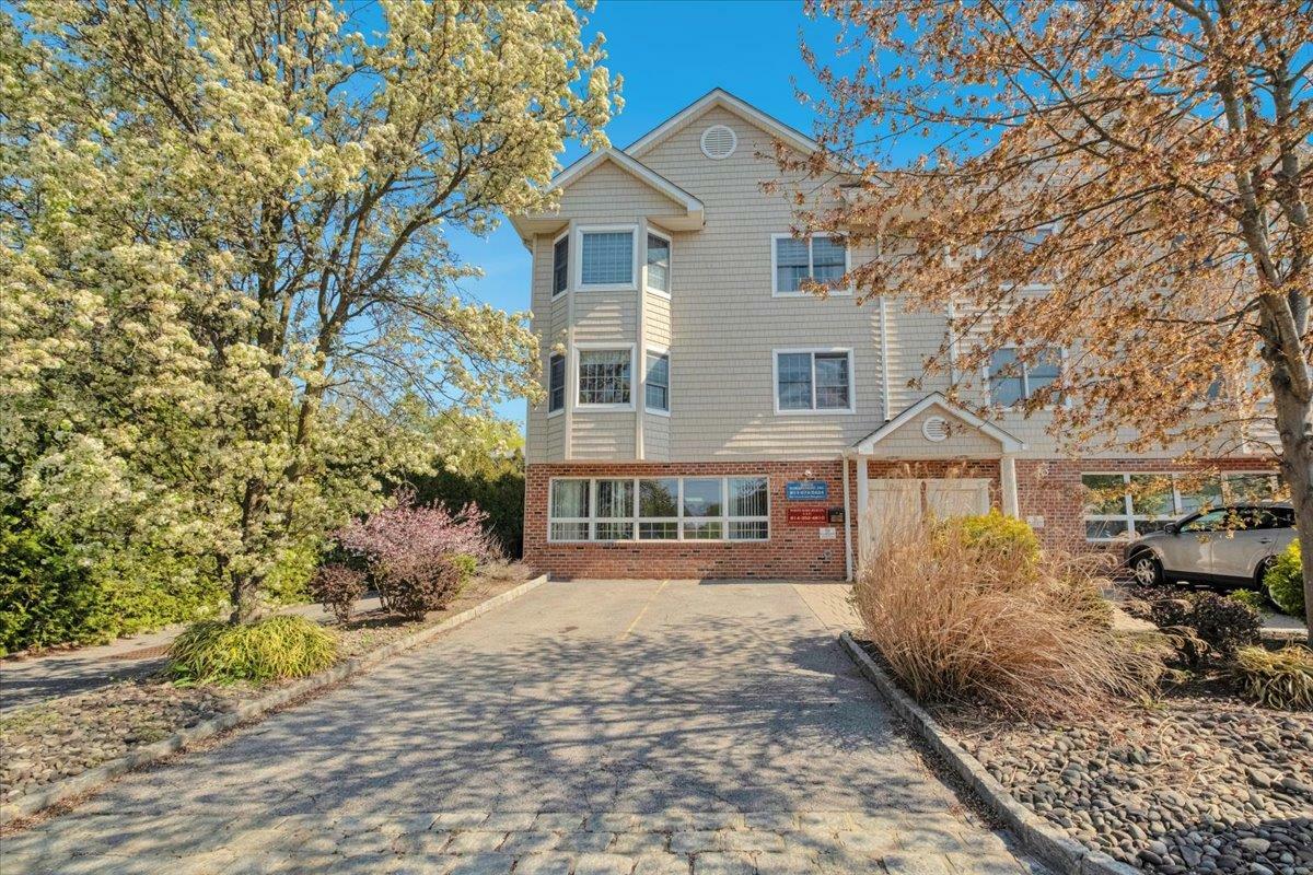 Property Photo: 119 Montgomery Avenue B NY 10583