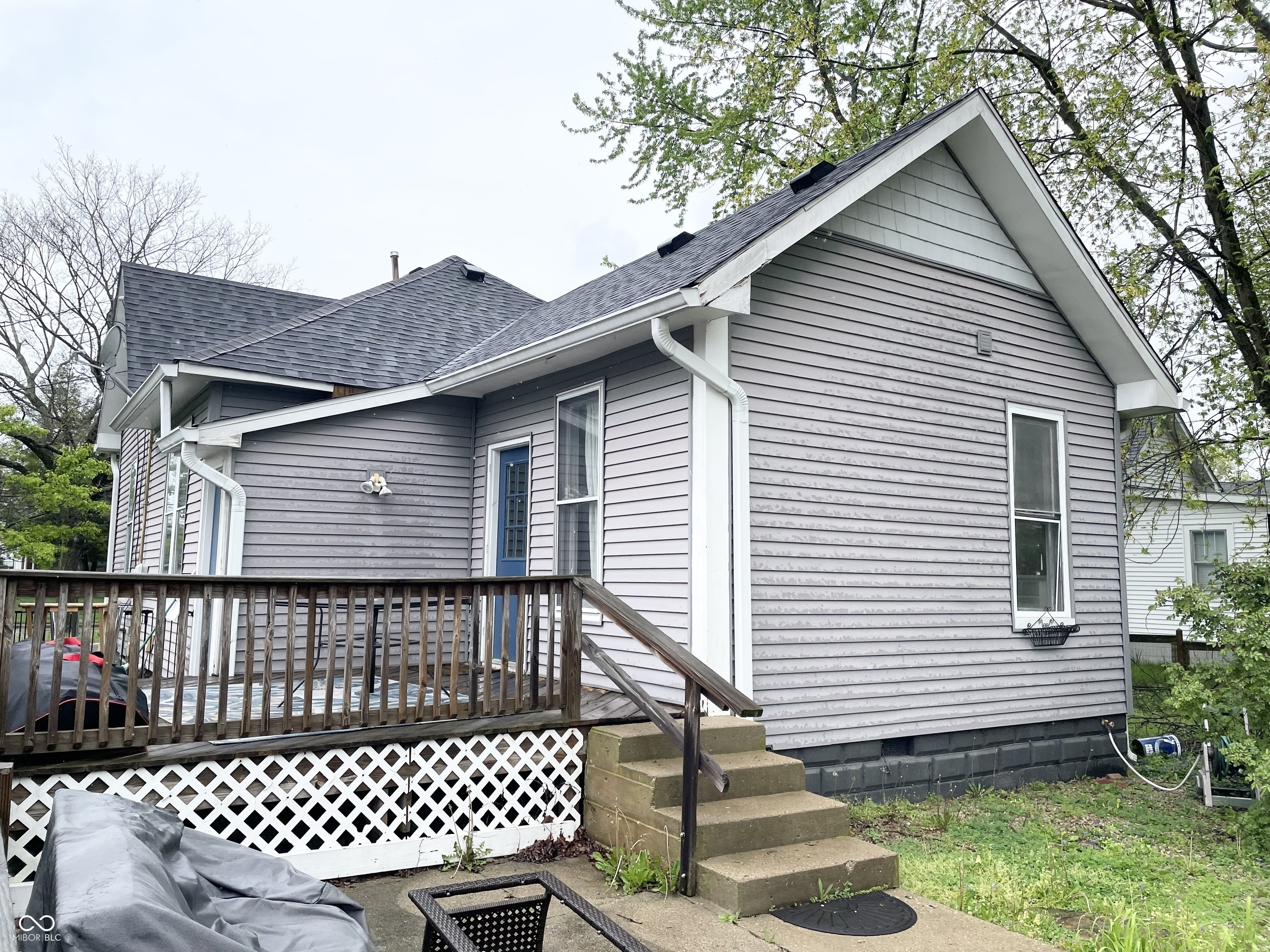 Property Photo: 741 Walnut Street IN 46131