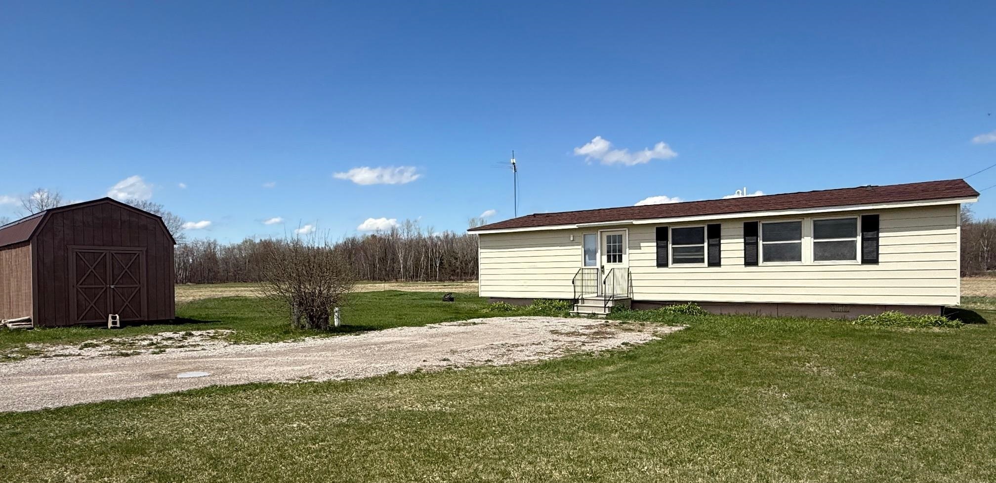 Property Photo: 6950 W Sterling Road MI 48659