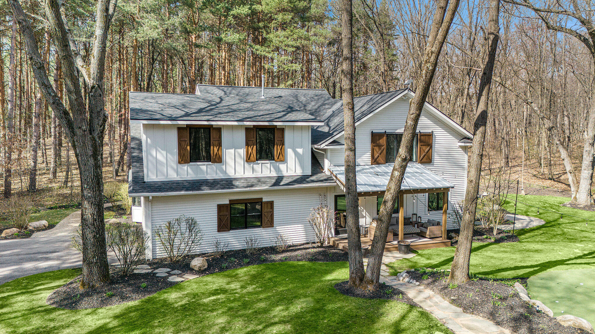Property Photo: 1570 Cramton Avenue NE MI 49301