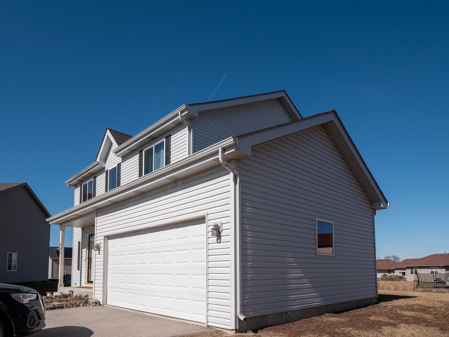 Property Photo: 642 Camellia Court IL 60505
