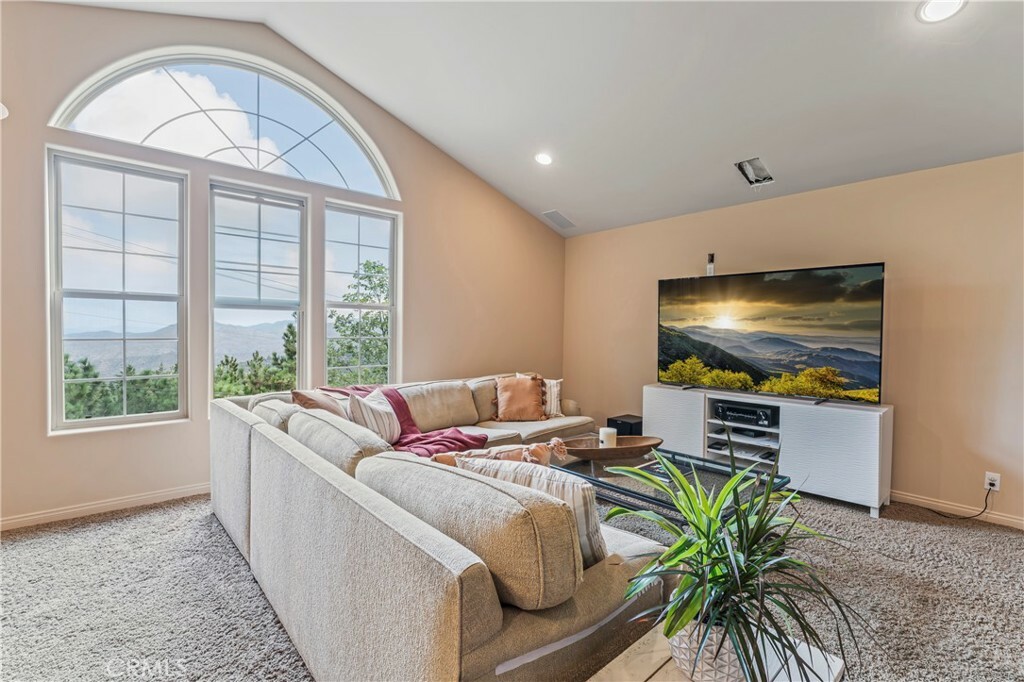 1276 Kodiak Drive  Lake Arrowhead CA 92352 photo