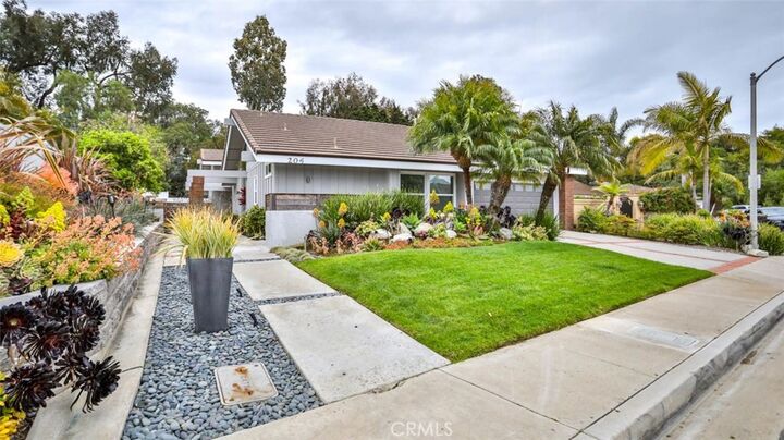 Property Photo: 204 Calle Del Juego CA 92672