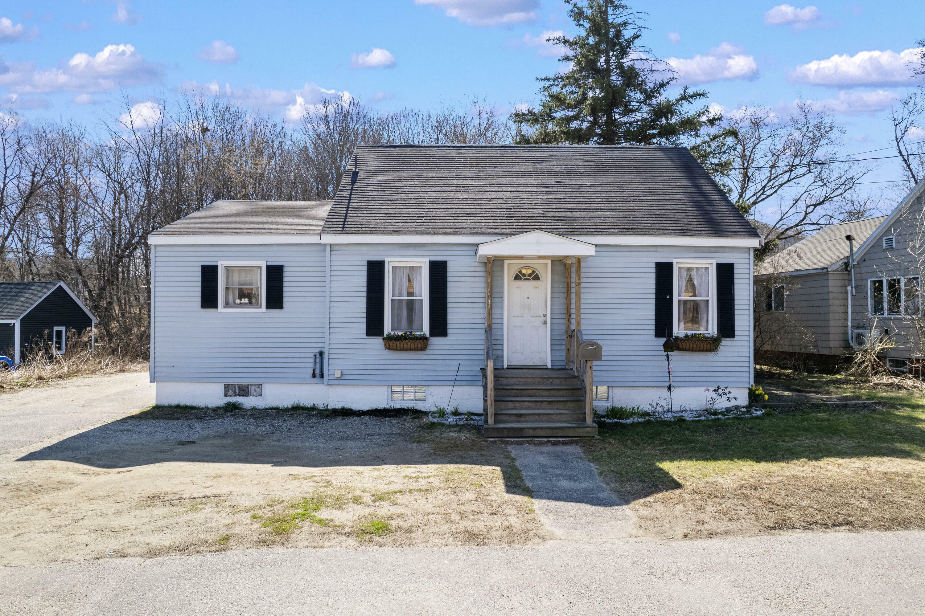 Property Photo: 161 East Avenue ME 04240
