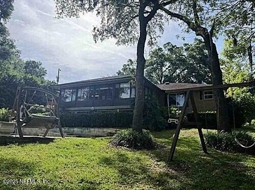 Property Photo: 917 Arthur Moore Drive FL 32043