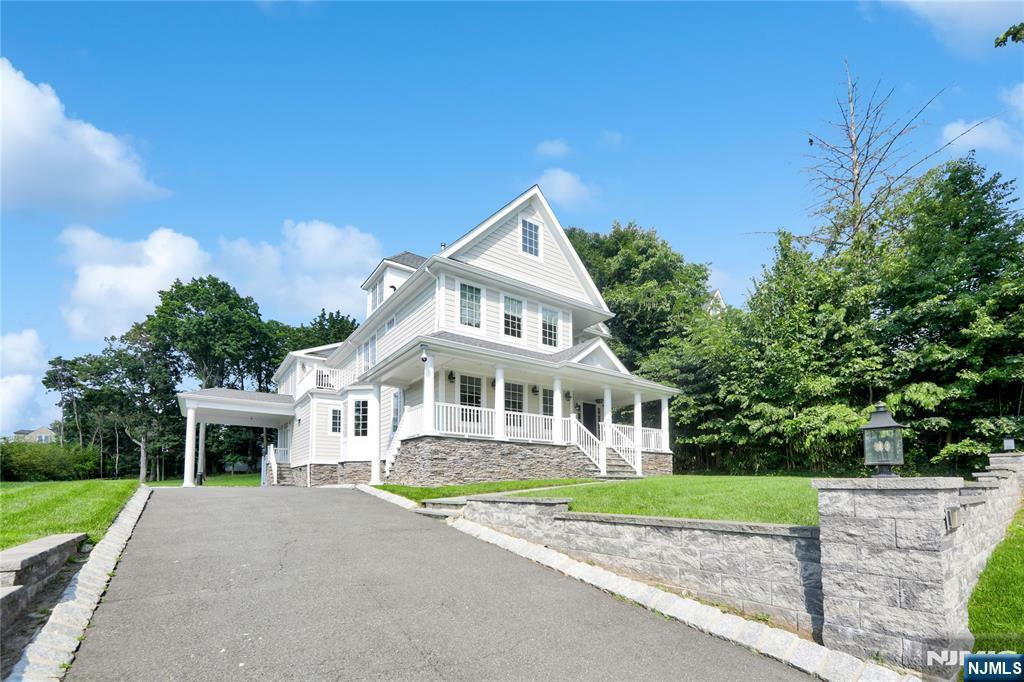 Property Photo:  71 E Linden Avenue  NJ 07631 