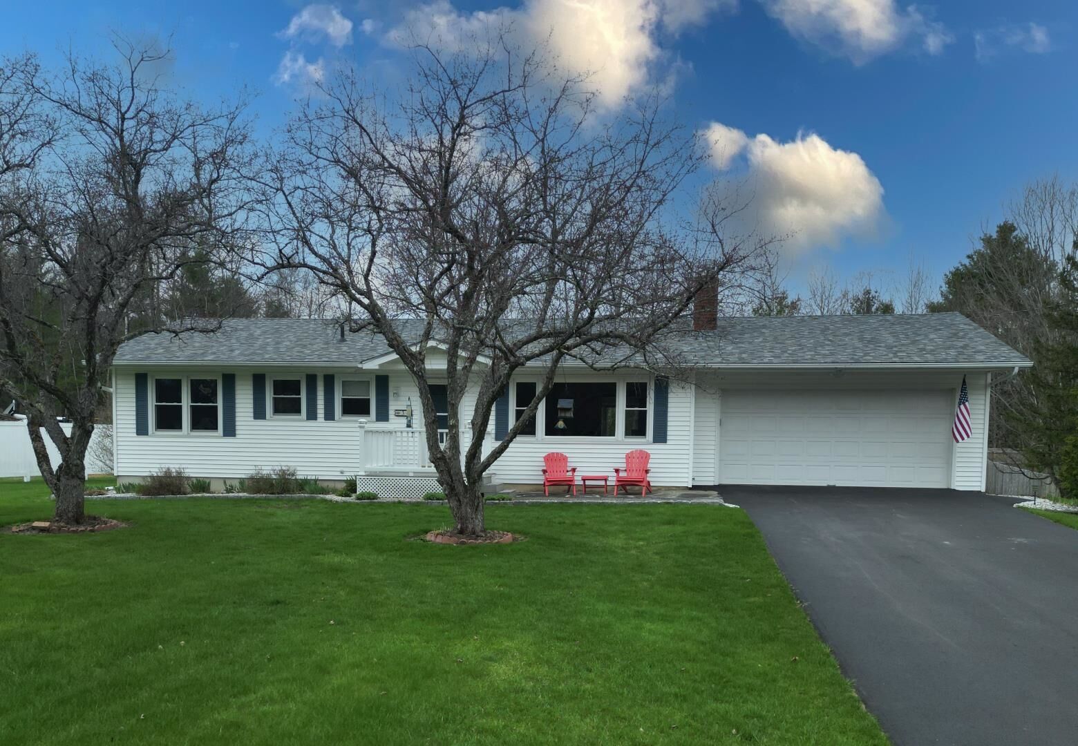 Property Photo: 34 Pinehurst Drive VT 05465