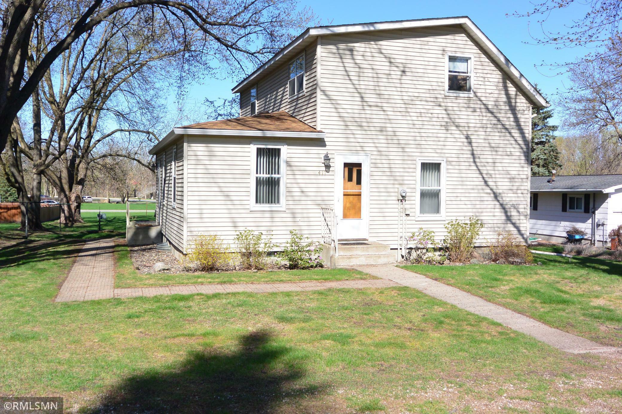 417 Greeley Avenue N  Glencoe MN 55336 photo