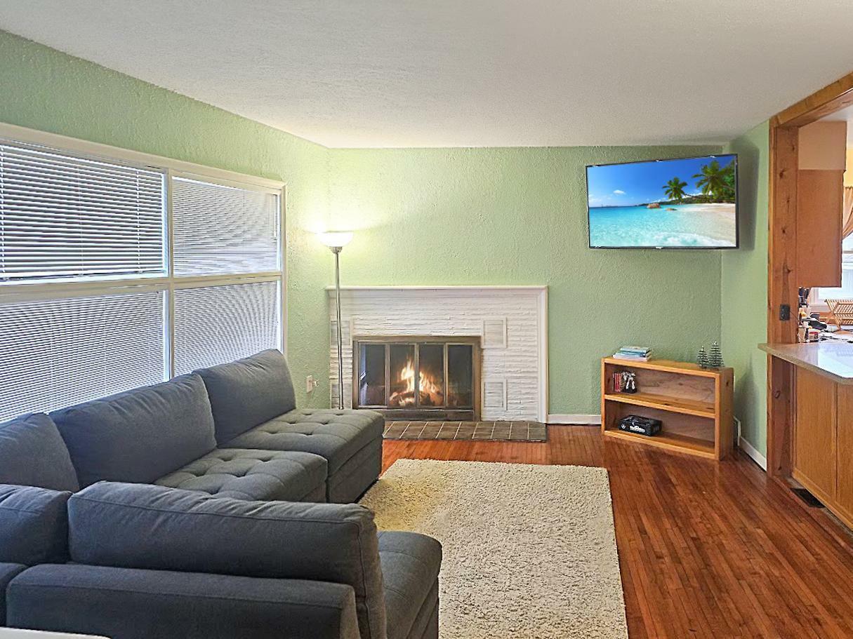 Property Photo: 213 5th Street MN 56455