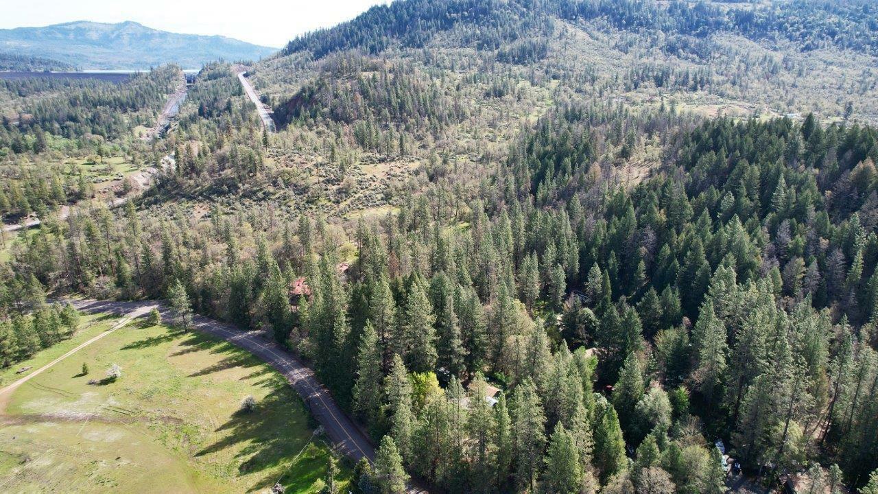Property Photo: 7458 Crowfoot Road OR 97541