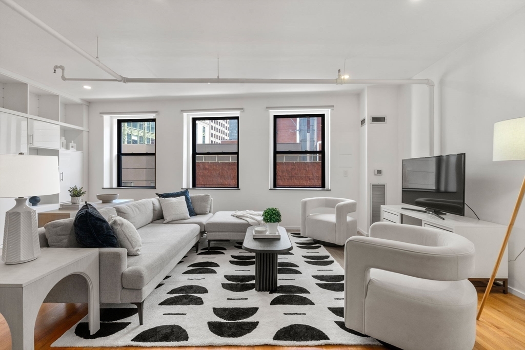 Property Photo: 453 Washington St 4A MA 02111