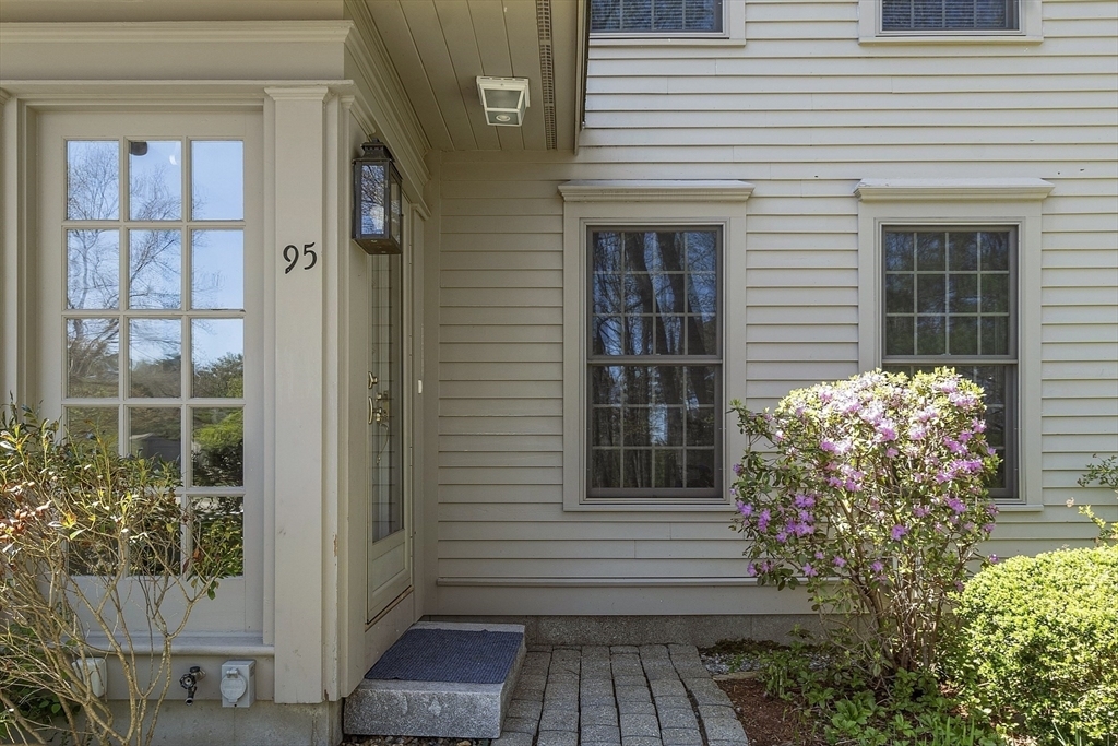 Property Photo: 95 Royal Fern Dr 95 MA 01462