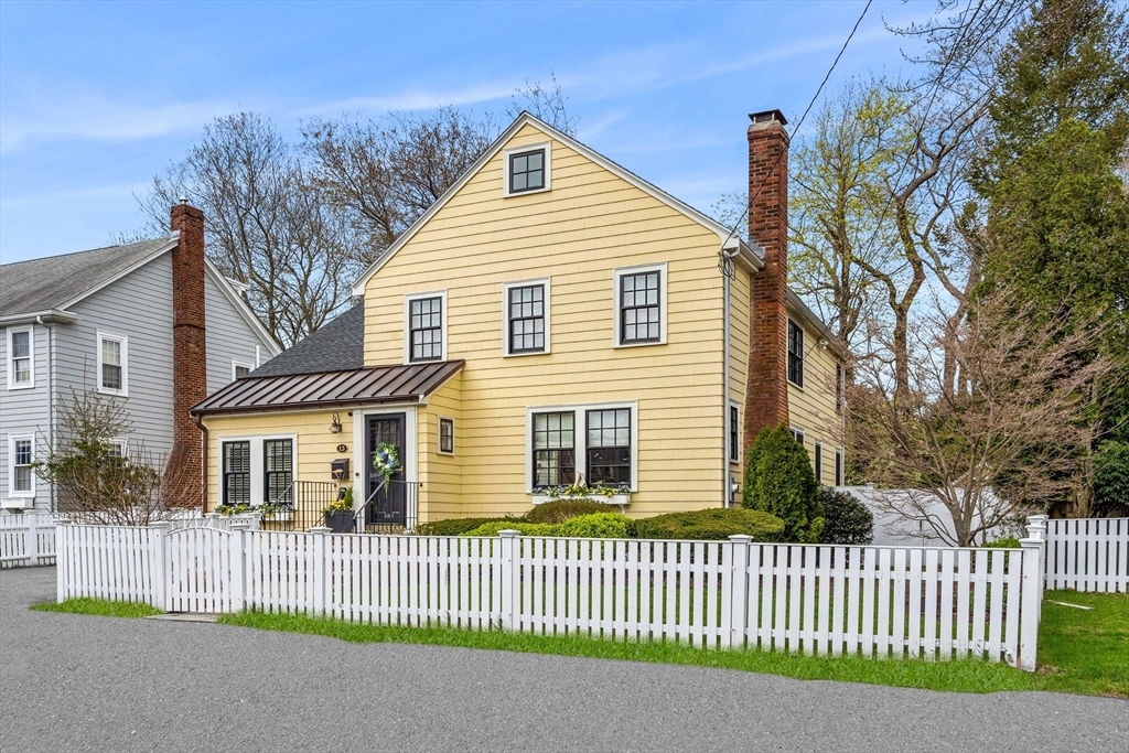 13 Thompson Road  Marblehead MA 01945 photo