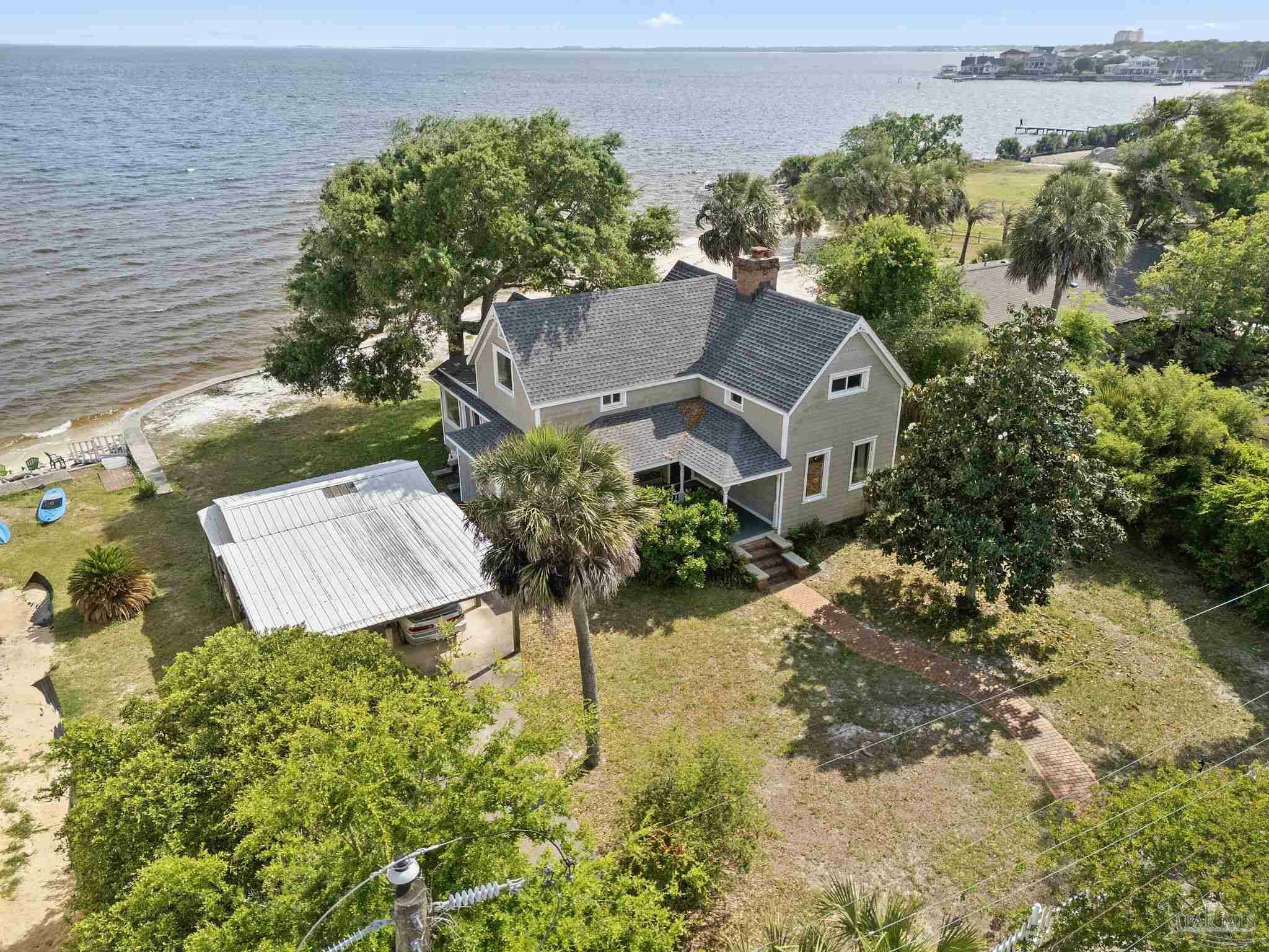 Property Photo: 1415 Sonia St FL 32502