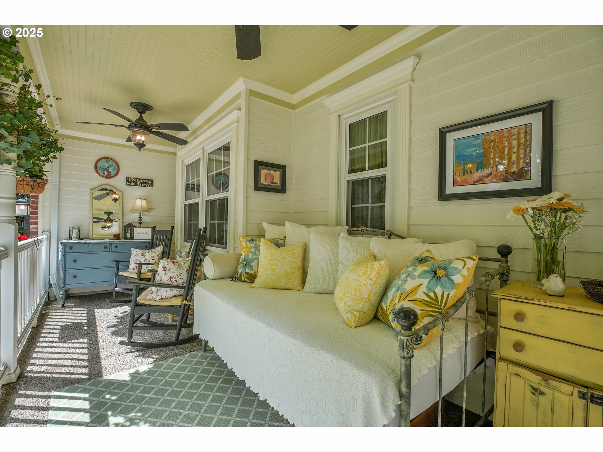 Property Photo: 4023 Melissa Dr OR 97034