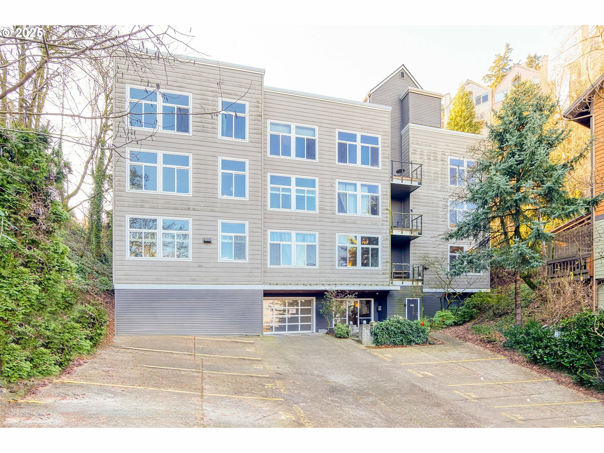 Property Photo: 1910 SW 18th Ave OR 97201