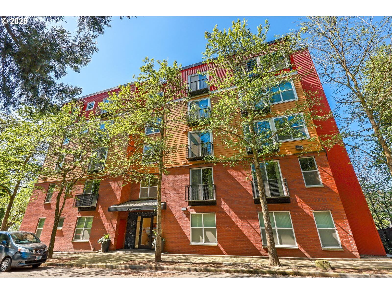 Property Photo:  8712 N Decatur St 105  OR 97203 