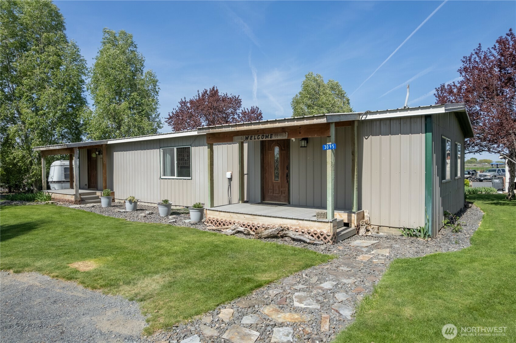 Property Photo: 3095 Road E.5 NE WA 98837