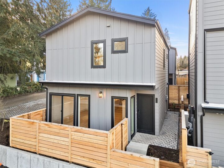 Property Photo: 9819 15th Avenue NE WA 98115