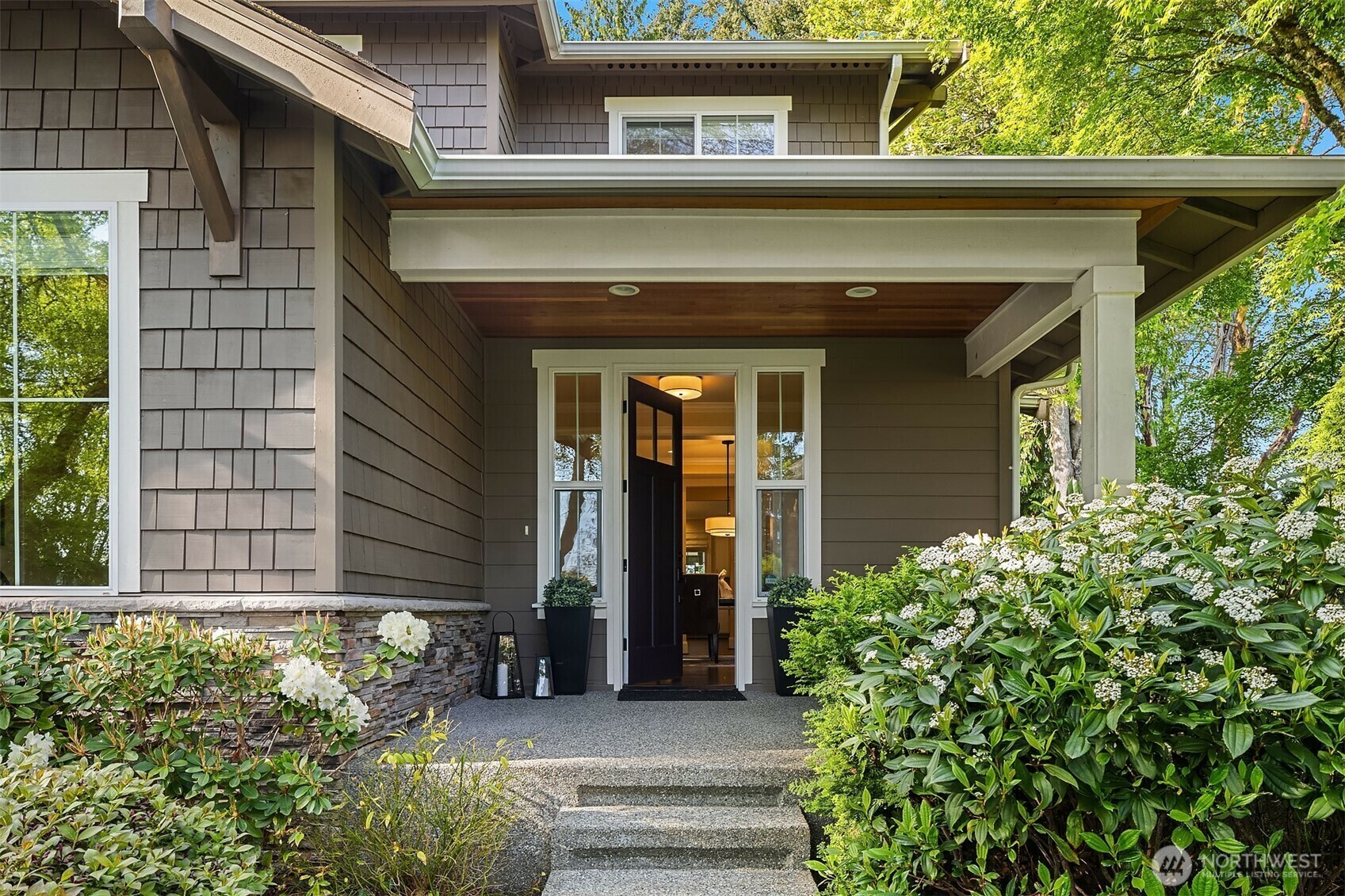 Property Photo: 8634 NE 121st Place WA 98034